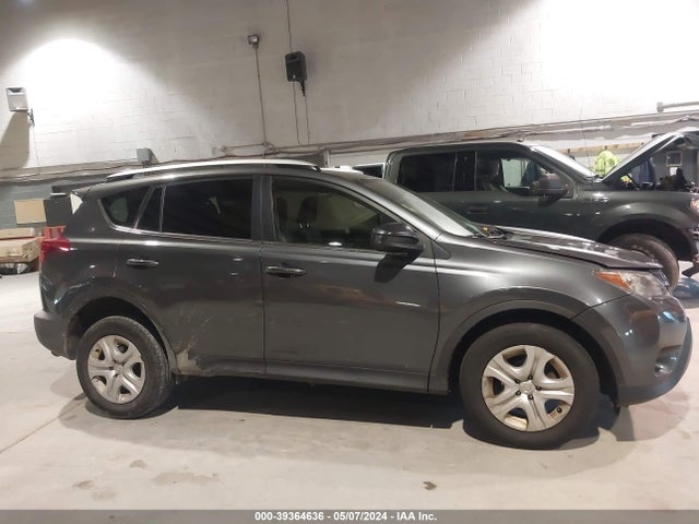 Toyota RAV4 LE 2015 JTMBFREV0FD160848 Image 13
