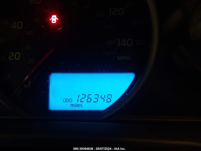 Toyota RAV4 LE 2015 JTMBFREV0FD160848 Image 7