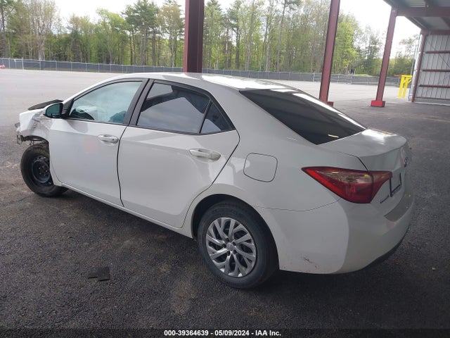 Toyota COROLLA LE 2017 5YFBURHE8HP638970 Image 3