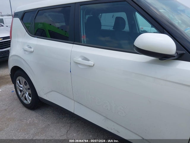 KIA SOUL LX 2020 KNDJ23AUXL7085359 Image 13