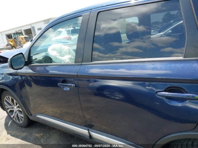 JA4AD2A36HZ067779 Mitsubishi Outlander Es