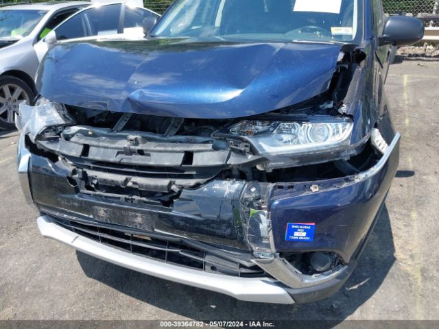 JA4AD2A36HZ067779 Mitsubishi Outlander Es