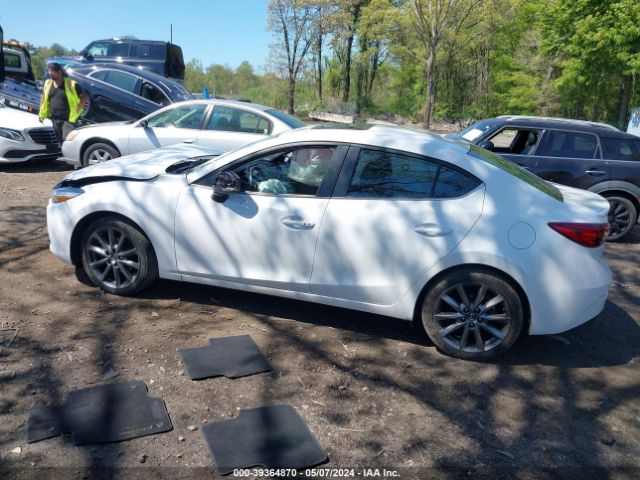 3MZBN1V37JM252181 Mazda Mazda3 Touring