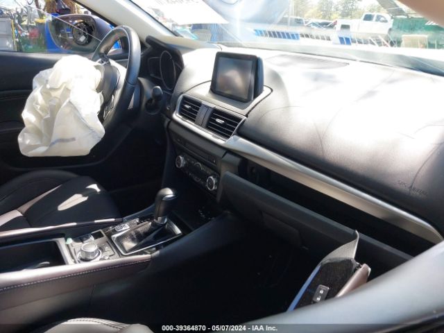 3MZBN1V37JM252181 Mazda Mazda3 Touring