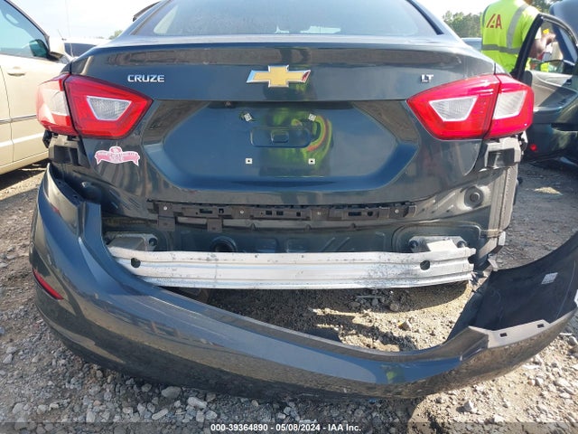 Chevrolet Cruze Lt Auto 2018 1G1BE5SM5J7185056 Image 18