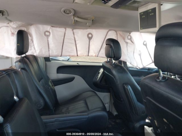 2C4RC1CG9FR597676 Chrysler Town & Country Touring-l