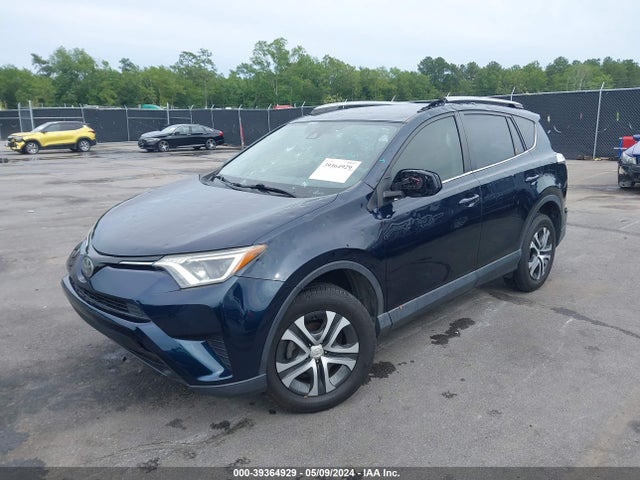 Toyota RAV4 LE 2018 JTMZFREV6JD109832 Image 2