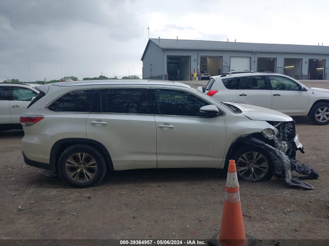 Toyota Highlander Xle V6 2014 5TDKKRFH5ES009091 Image 13
