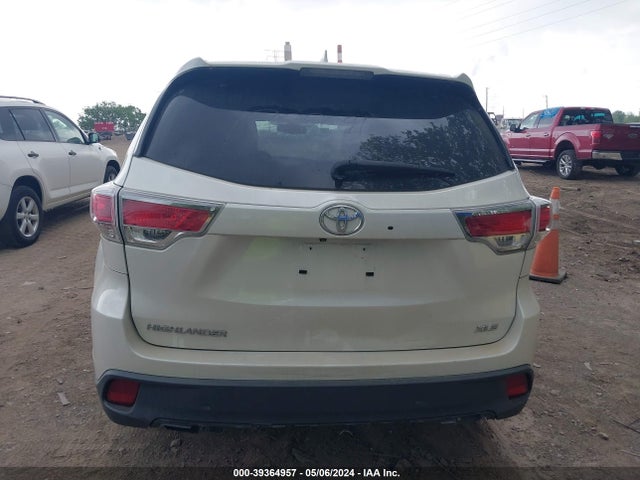 Toyota Highlander Xle V6 2014 5TDKKRFH5ES009091 Image 16