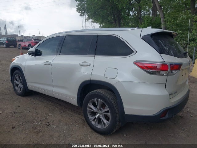 Toyota Highlander Xle V6 2014 5TDKKRFH5ES009091 Image 17