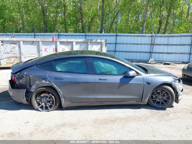 Tesla Model 3 Rear-wheel Drive 2022 5YJ3E1EA5NF104689 Image 13
