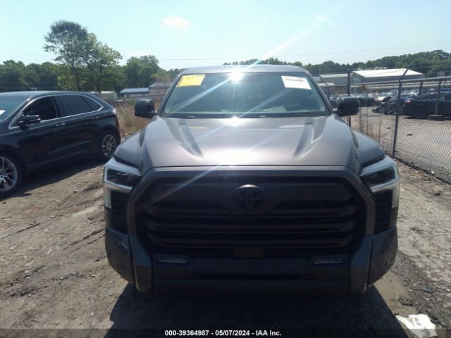 5TFLA5DB5NX019239 Toyota Tundra Sr5