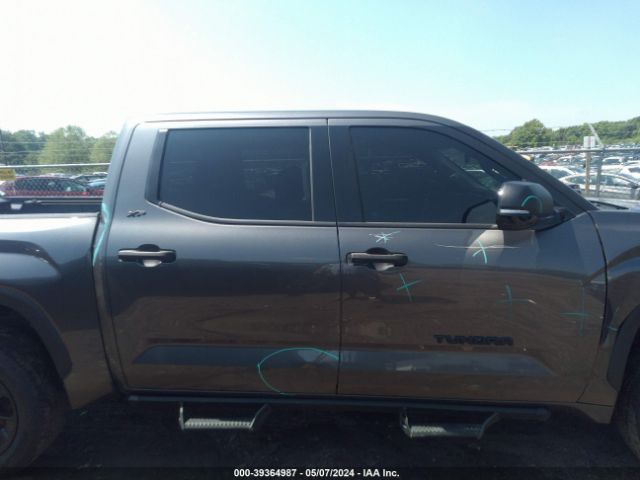 5TFLA5DB5NX019239 Toyota Tundra Sr5