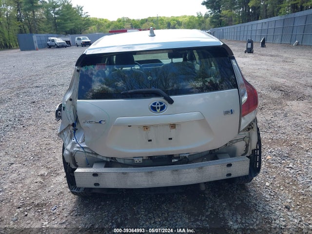 Toyota Prius C Four 2017 JTDKDTB39H1593370 Image 16