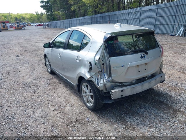 Toyota Prius C Four 2017 JTDKDTB39H1593370 Image 3