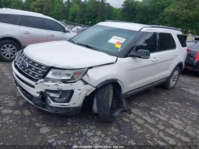Ford EXPLORER XLT 2016 1FM5K7D82GGB15382 Image 2
