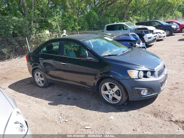 Chevrolet Sonic Ltz Auto 2015 1G1JE5SB9F4110721 zdjęcie główne