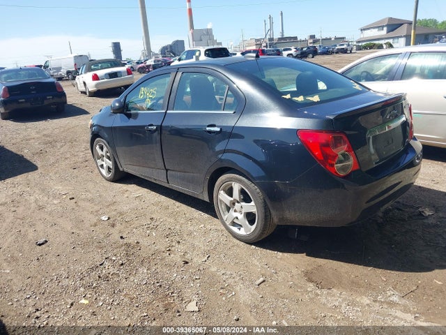 Chevrolet Sonic Ltz Auto 2015 1G1JE5SB9F4110721 Image 3