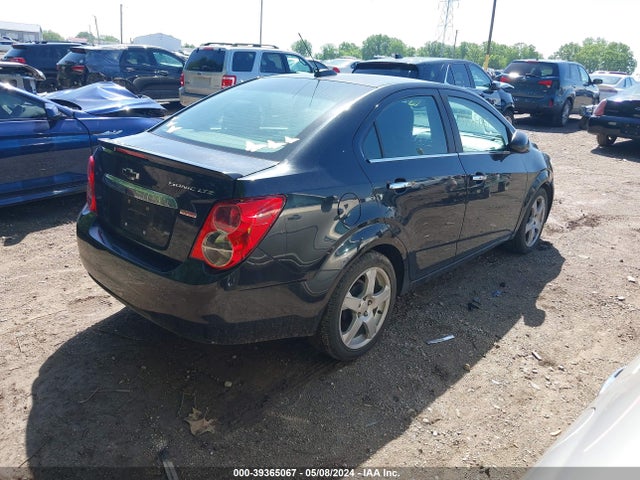 Chevrolet Sonic Ltz Auto 2015 1G1JE5SB9F4110721 Image 4