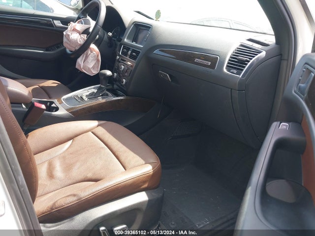 Audi Q5 2.0t Premium 2014 WA1CFAFP6EA048880 Image 5