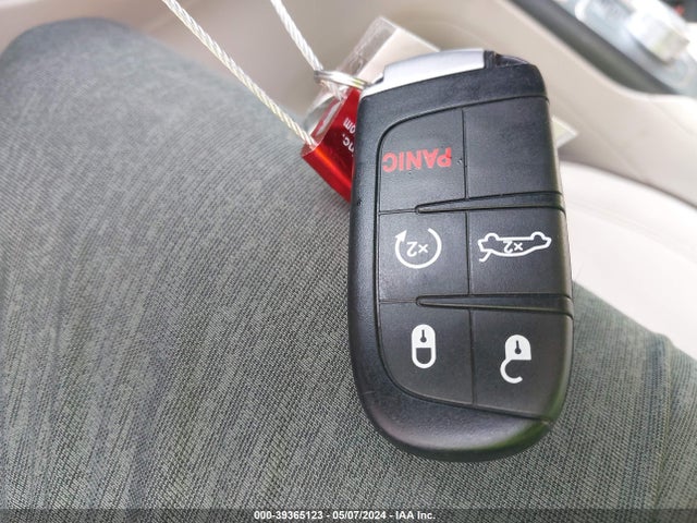 Chrysler 200 C 2015 1C3CCCEG6FN514625 Image 11