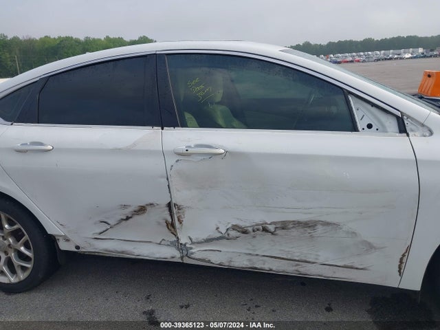 Chrysler 200 C 2015 1C3CCCEG6FN514625 Image 14