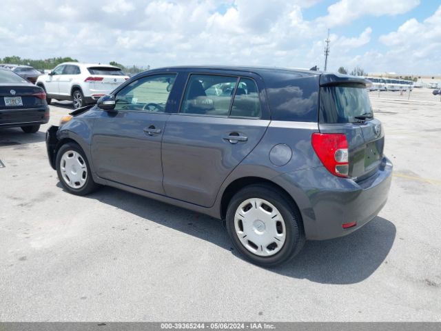 JTKKUPB43E1041299 Scion XD