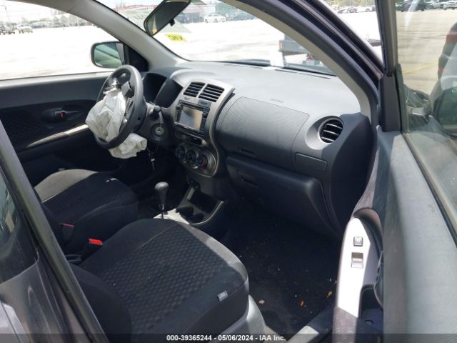 JTKKUPB43E1041299 Scion XD