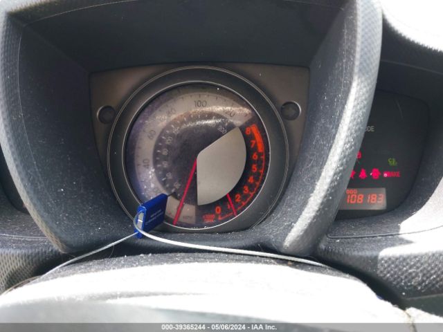 JTKKUPB43E1041299 Scion XD