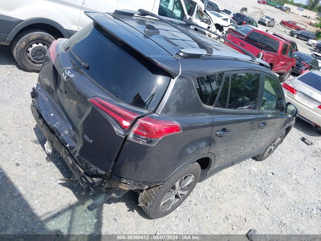 Toyota Rav4 Xle 2017 JTMWFREVXHJ130858 Image 4
