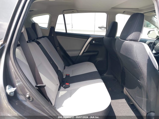 Toyota Rav4 Xle 2017 JTMWFREVXHJ130858 Image 8