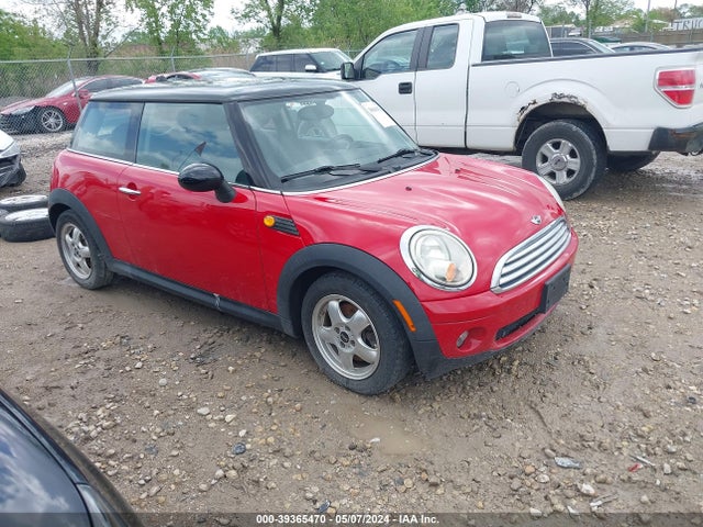 2009 MINI COOPER WMWMF33529TW71302 Photo 0