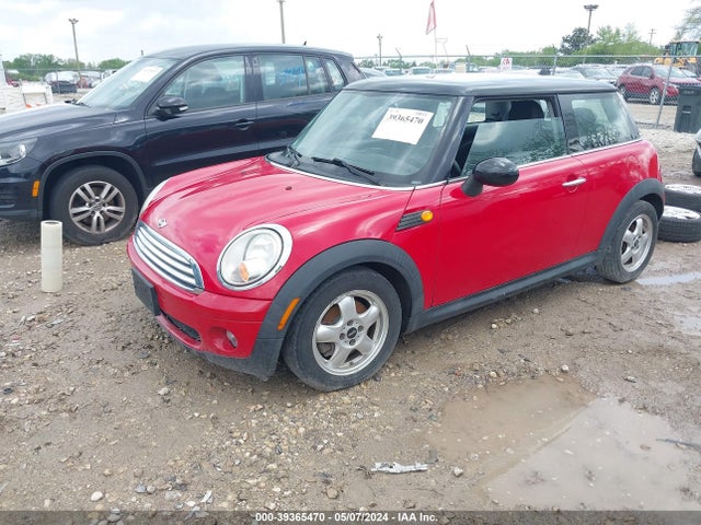 2009 MINI COOPER WMWMF33529TW71302 Photo 1