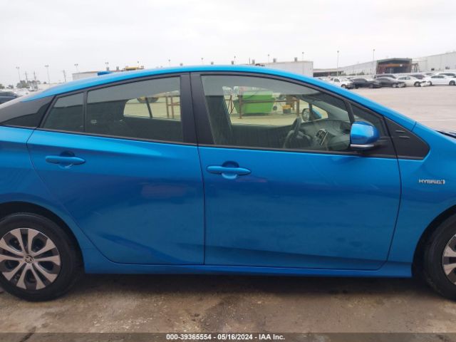 JTDL9MFU8N3034729 Toyota Prius Le Awd-e