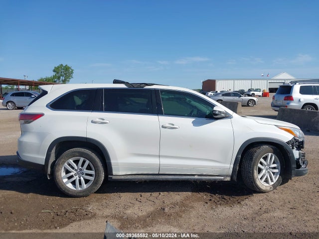 Toyota Highlander Le 2016 5TDZARFH5GS020709 Image 13