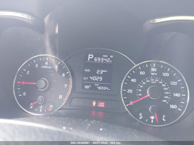 3KPFK4A7XJE244819 KIA FORTE LX