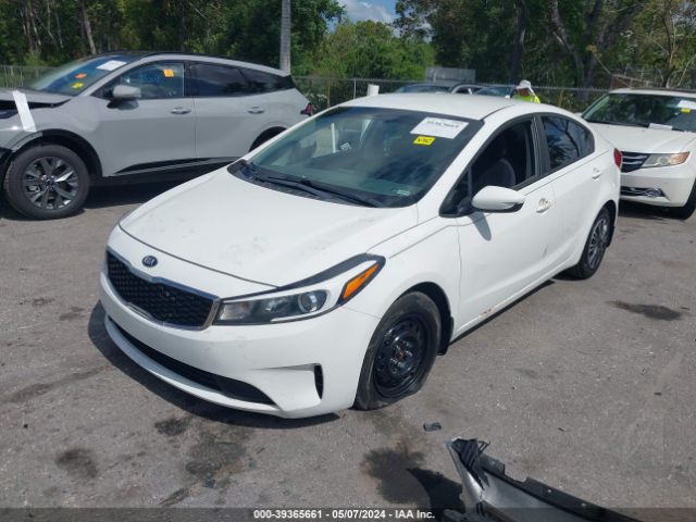 3KPFK4A7XJE244819 KIA FORTE LX
