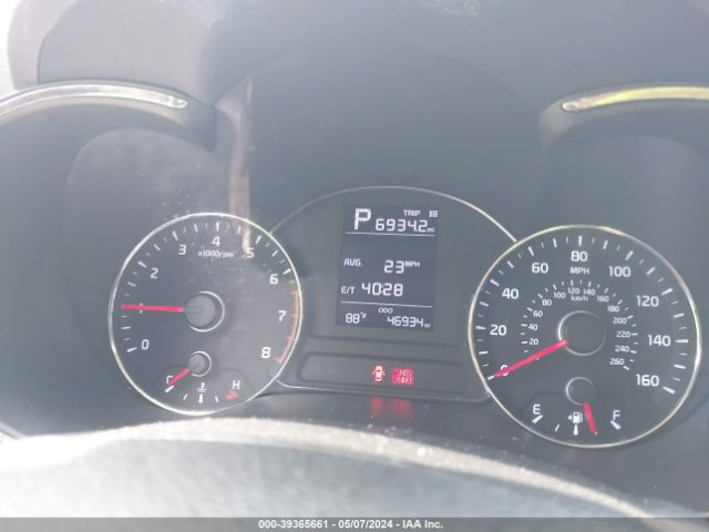3KPFK4A7XJE244819 KIA FORTE LX