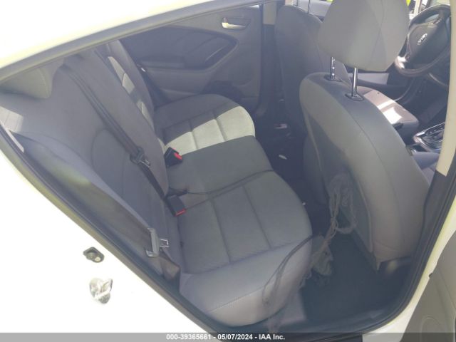 3KPFK4A7XJE244819 KIA FORTE LX
