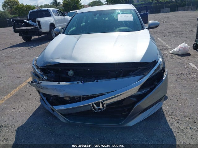 Honda ACCORD LX 2018 1HGCV1F10JA188245 Image 12
