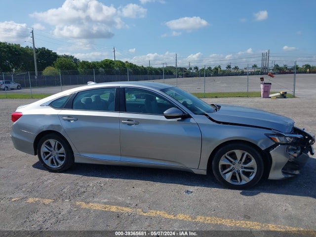 Honda ACCORD LX 2018 1HGCV1F10JA188245 Image 13