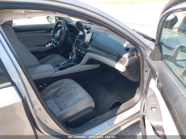 Honda ACCORD LX 2018 1HGCV1F10JA188245 Image 5