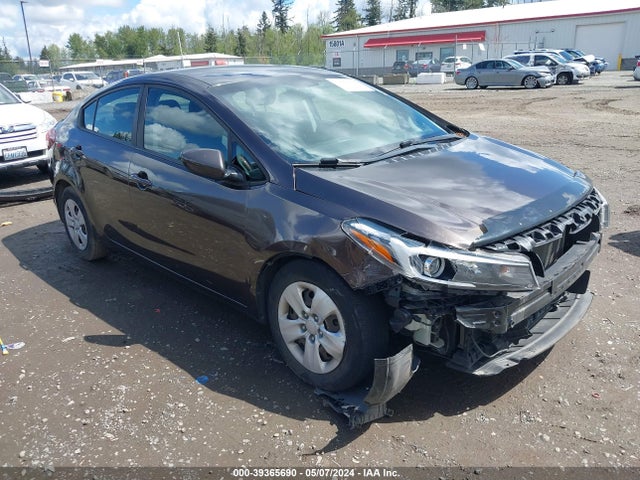 KIA FORTE LX 2017 3KPFK4A75HE152723 Image 1