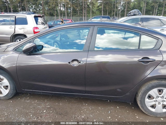 KIA FORTE LX 2017 3KPFK4A75HE152723 Image 15