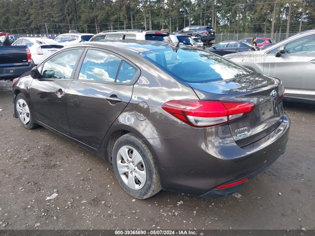 KIA FORTE LX 2017 3KPFK4A75HE152723 Image 3
