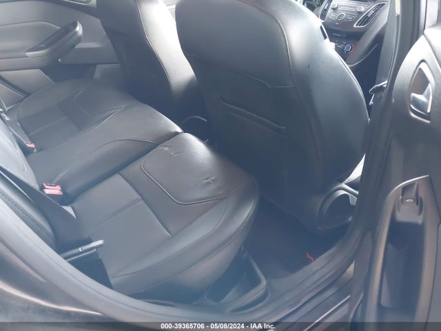 Ford FOCUS SE 2015 1FADP3F29FL319448 Image 8