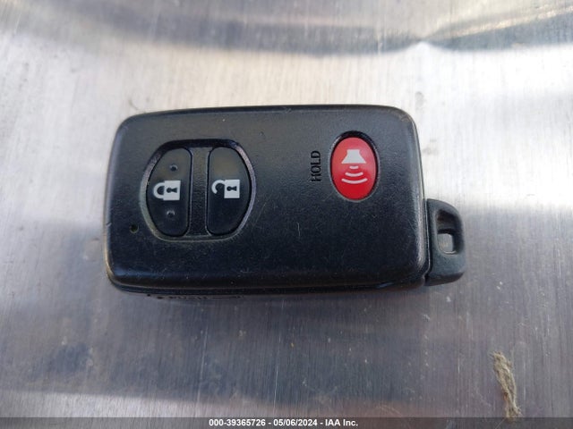 Toyota Prius Two 2015 JTDKN3DU7F1992956 Image 11