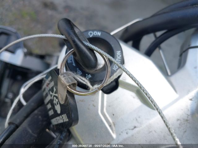 2012 TRIUMPH MOTORCYCLE TIGER SMTF02XKXCJ541120 Photo 10