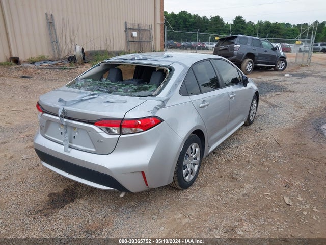 Toyota COROLLA LE 2022 JTDEPMAE6NJ192853 Image 4