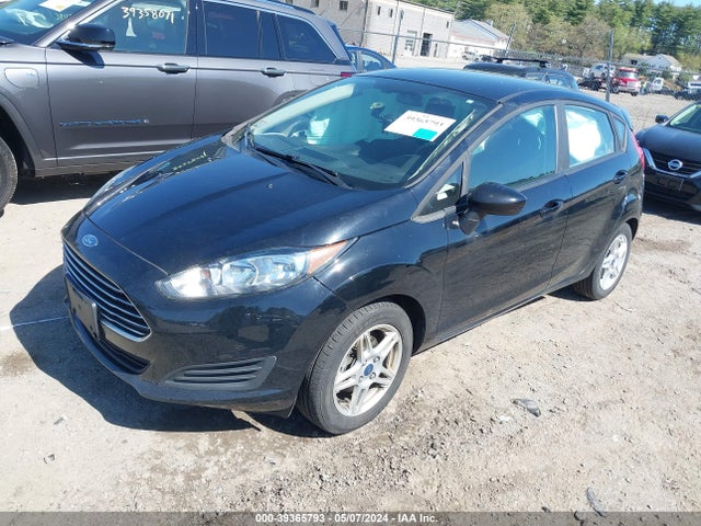 Ford FIESTA SE 2019 3FADP4EJ1KM113404 Image 2